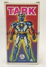 Vintage TARK Die-Cast Shogun-Style Robot Action Figure with Firing Fists and Original Box, Art. No. 789698