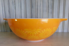 Vintage Pyrex Daisy Cinderella Nesting Mixing Bowl Set 441 442 443 444 — listing 4