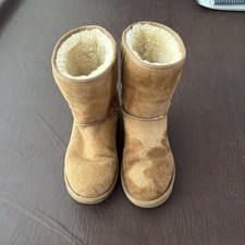 UGG Australia Classic Short Boots in Chestnut Suede — listing 4