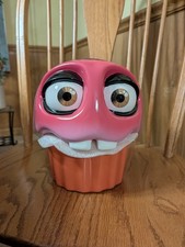 Spirit Halloween Five Nights at Freddy's Freddy Fazbear 6.5 Foot Animatronic — listing 6