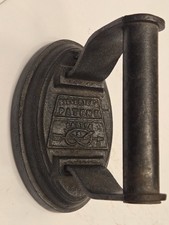 Antique Cast Iron Sad Iron with Detachable Handle — listing 3