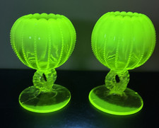 Vintage Uranium Glass Daisy & Button Rose Bowl, 2.5 inch, Yellow/Vaseline Glass — listing 5