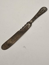 Pair of Ornate Silverplate Master Butter Knives / Flat Butter Spreaders — listing 3