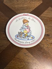 Precious Moments "A Mother Is Love" 1991 Small Collector Plate — listing 4