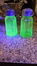 Vintage Hazel-Atlas Green Depression Glass Salt Shaker with Perforated Metal Lid, 4 inches tall — listing 3