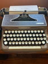 Vintage Penncrest Manual Portable Typewriter with Blue Body and White Keys, Includes Carrying Case — listing 4
