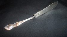 Pair of Ornate Silverplate Master Butter Knives / Flat Butter Spreaders — listing 2