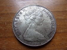 Lot of World Silver Coins - Victoria Halfcrown, Netherlands, Switzerland & 1915 Cuba 10 Centavos — listing 4