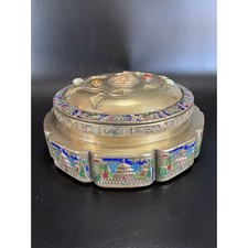 Antique Brass Cigarette/Trinket Box with Repoussé Copper Armorial Medallion — listing 5