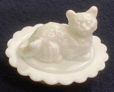 White Milk Glass Reclining Cat Covered Butter Dish with Reticulated Lace-Edge Base — listing 3