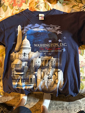 Smithsonian Institution Est. 1846 Navy Blue Graphic T-Shirt — listing 5