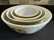 Vintage Pyrex Spring Blossom Green Cinderella Mixing Bowl (441 or 442) 444 — listing 4