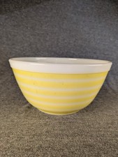 Vintage Pyrex Rainbow Stripe Yellow 2.5 Qt Mixing Bowl (#403) — listing 6