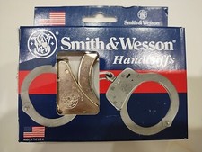 Vintage Smith & Wesson Model 90 Handcuffs with Keys and Original Box — listing 4