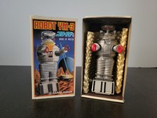 Masudaya Robot YM-3 Wind Up B-9 Lost in Space Robot with Box — listing 2