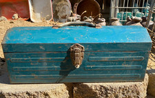 Vintage Union Model No. 3119 Green Steel Toolbox with Metal Piano-Hinge Lid and Copper-Tone Handle — listing 2