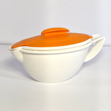 Vintage Tupperware Small Gravy / Sauce Boat Pitcher with Sheer Seal Lid — listing 4