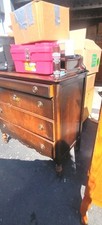 Antique Federal-Style Mahogany Chest of Drawers with Two-Over-Three Drawer Configuration and Turned Wood Knobs — listing 4