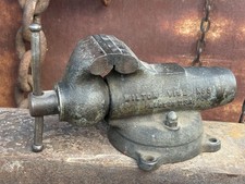 Wilton Bullet Machinist Vise, 4 inch Jaw with Swivel Base, Schiller Park — listing 2