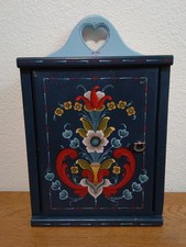 Vintage Folk Art Hand-Painted Rosemaling Hutch / Step-Back Cupboard with Heart and Bird Motifs, listing 5