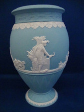 Wedgwood Portland Blue Jasperware 'Bountiful' Vase, Dark Blue Dip, 8 inch (20cm) — listing 6