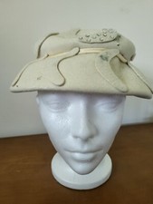 Vintage 1950s Ladies' Black Fabric Hat — listing 3
