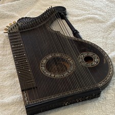 Antique Concert Zither with Fretted Fingerboard in Original Case — listing 6