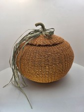Woven Wicker Basket with Mary Beth Baxter Autumn Pumpkin Print Insert — listing 2