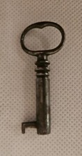 Set of 3 Vintage Ornate Skeleton Barrel Keys with Filigree Bows — listing 2