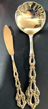 Oneida Community Stainless 'Chandelier' Pattern Gravy Ladle with Scalloped Bowl — listing 6