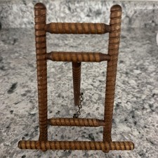 Vintage Wooden Studio Display Easel with Adjustable Center Post — listing 6