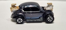 Topper Johnny Lightning Custom 'Bug Bomb' VW Beetle Diecast Car, Purple, circa 1970 — listing 6