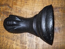 Antique Cast Iron Claw Feet, Ball & Claw Furniture / Stove Legs, Set of 3 — listing 2