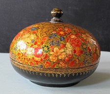 Vintage Kashmiri Hand-Painted Papier-Mâché Lacquer Trinket Box with Penguin Motif — listing 3