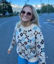 VRG GRL Chunky Hand-Knit Cream & Blue Sweater with Whale/Fish Motif, Size M/L — listing 3