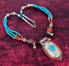 Blue Sponge Coral Beaded Necklace with Silver-Tone Spacer Beads and Magnetic Clasp — listing 3