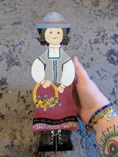 Handcrafted Wooden Folk Art Figure of a Merchant Playing Congklak/Mancala with Stone Counters — listing 5