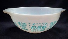 Vintage White Milk Glass Cinderella Nesting Bowls with Green Ivy Pattern (2-Piece Partial Set) Pyrex — listing 4