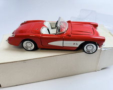 Sunnyside Classics Collection 1968 Chevrolet Corvette L88 1:24 Scale Diecast Model, Red — listing 6