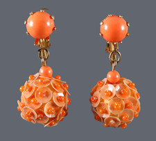 Vintage Costume Dangle Earrings with Swirl Wirework Tops and Bead Cluster Drops, Maker Unknown — listing 4
