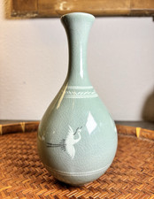 Chinese Guan-Style Crackle Glaze Celadon Vase with Everted Rim — listing 4