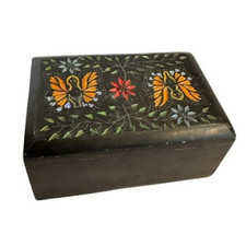 Hand-Carved Black Soapstone Trinket Box with Etched Floral Vine Motif — listing 3