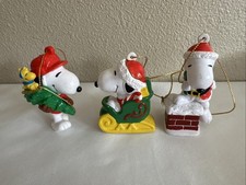 Vintage 1998 Whitman's Snoopy Santa Figural Christmas Chocolate Tin - Peanuts — listing 6