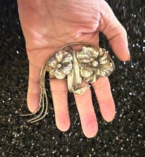 Silver-Tone Five-Petal Flower Pin / Brooch — listing 5