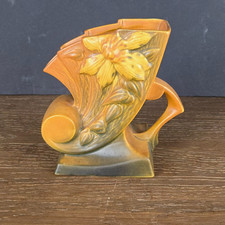 Roseville Pottery Clematis Fan Vase in Gold/Brown — listing 6