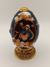 Faberge-Style Religious Nativity Trinket Egg with Hinged Lid and Resin Holy Family Figurine — listing 5