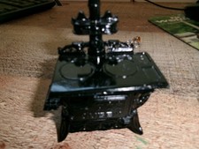 Miniature Cast Iron 'Queen' Toy Wood Cook Stove with Chimney, Kettle & Accessories — listing 4
