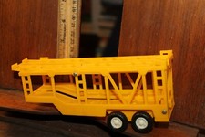 Vintage Plastic Toy Car Hauler Transporter Trailer (Tractor Missing)