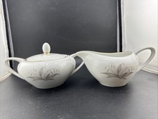 Kaysons Golden Rhapsody Gravy Boat with Attached Underplate, White with Gold Trim and Wheat Motif — listing 5