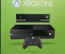 Xbox One S Console Bundle with 5 Games, 4 Controllers & Charging Dock